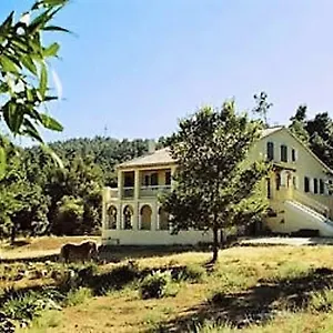 https://gite-saint-clair-escapade-a-signes.fr-provencehotel.com